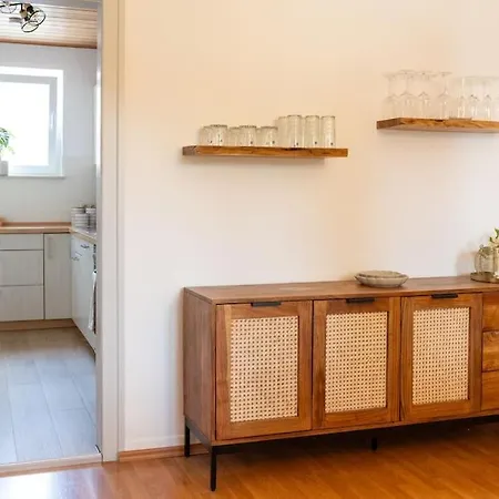 Heimbi-home No 1 4-6pers Europapark E Ladestation